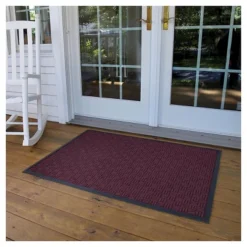 3'x4' Solid Doormat Burgundy/Black - HomeTrax