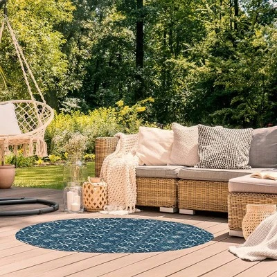 Tempaper 4' Mudcloth Round Indoor/Outdoor Vinyl Floor Rug