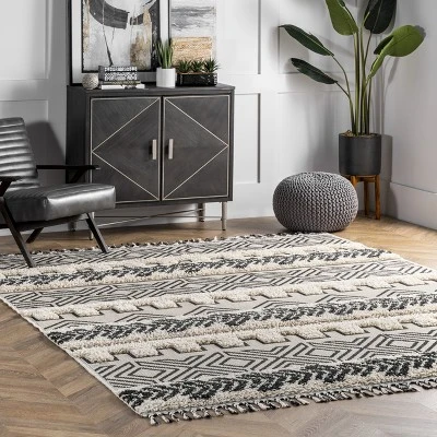 NuLOOM Zuri Shaggy Banded Area Rug