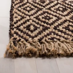 Jerri Geometric Woven Rug - Safavieh